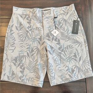 Travis Matthew NWT Gray Floral Print Shorts Mens sz30
